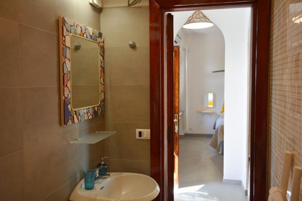 B&B Lodge Dell'Ospite Ischia Casamicciola Terme ภายนอก รูปภาพ